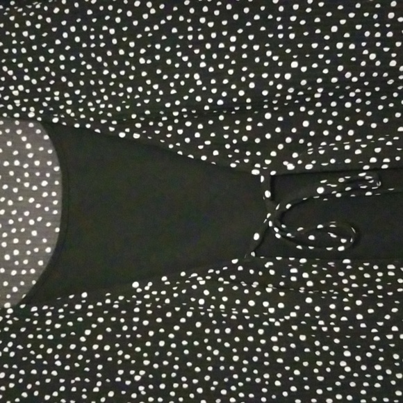 Maggie Barnes top 2X (22-24W), short sleeve, black with white small polka dots - Picture 3 of 8